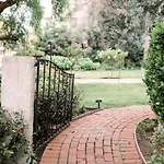Merritt House Hotel