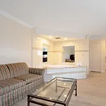 Americas Best Value Inn & Suites Monterey