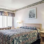 Rodeway Inn Monterey Near Fairgrounds