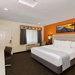 Days Inn By Wyndham Monterey-Fisherman\'S Wharf Aquarium