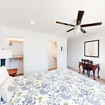 Portola Oasis