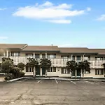 Scottish Fairway Inn