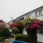 Arbor Inn Monterey