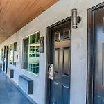 Monterey Surf Inn