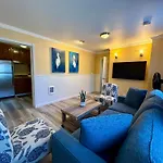Monterey Bay Lodge