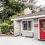Pelican Inn
