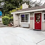 Pelican Inn