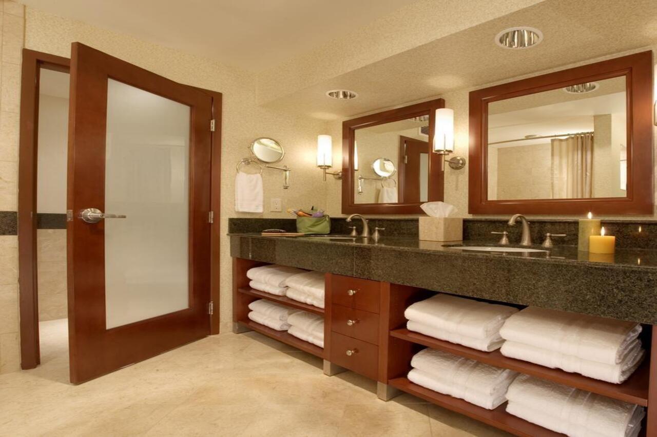 Bay Hotel Monterey