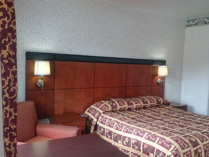 Inn Fairgrounds Monterey