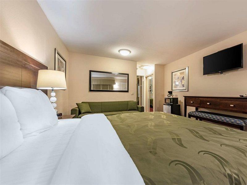 Scottish Fairway Hotel 3*