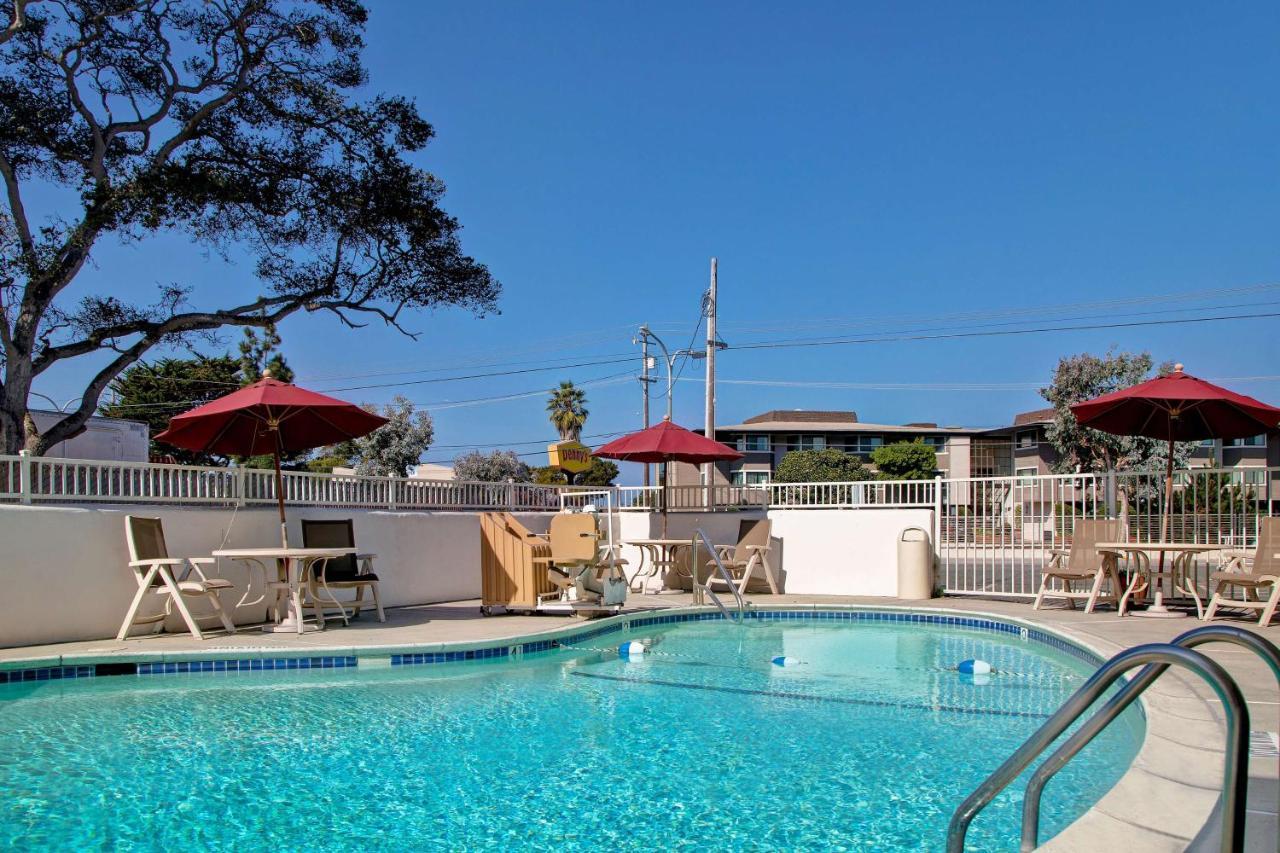6-monterey, Ca Hotel
