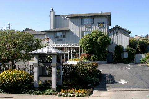 Holiday Express - Cannery Row By Ihg