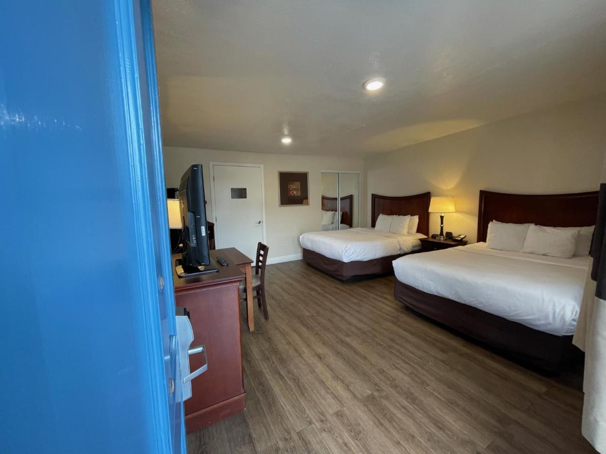 Blu Pacific Monterey