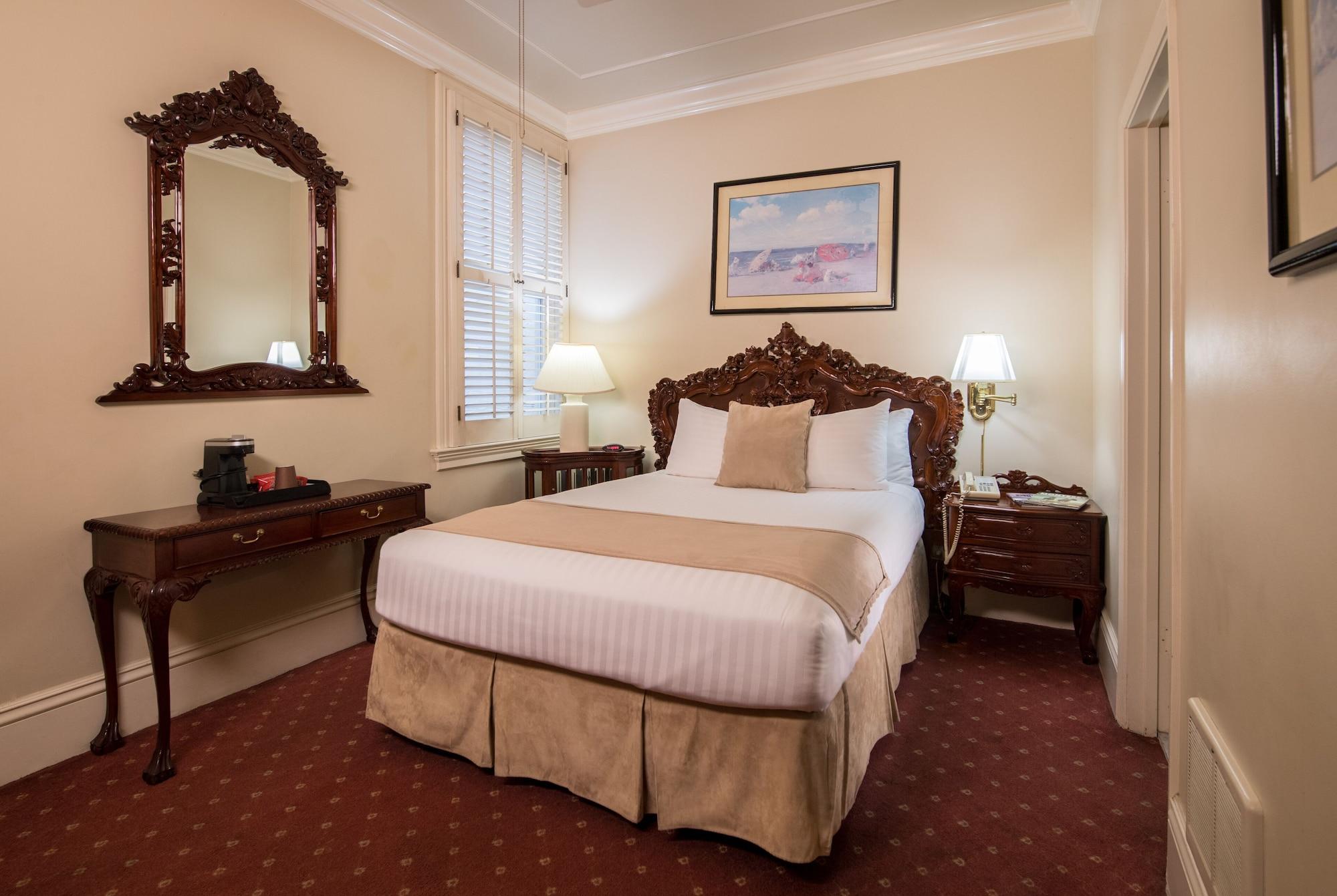 The 3* Monterey