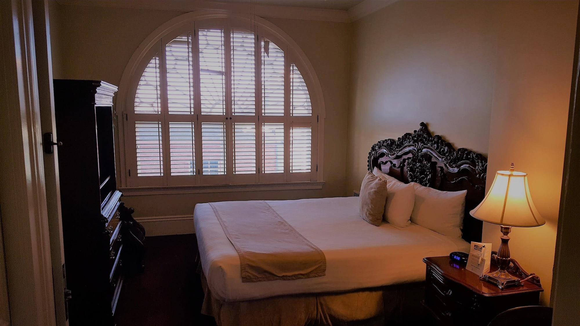 The Hotel 3*