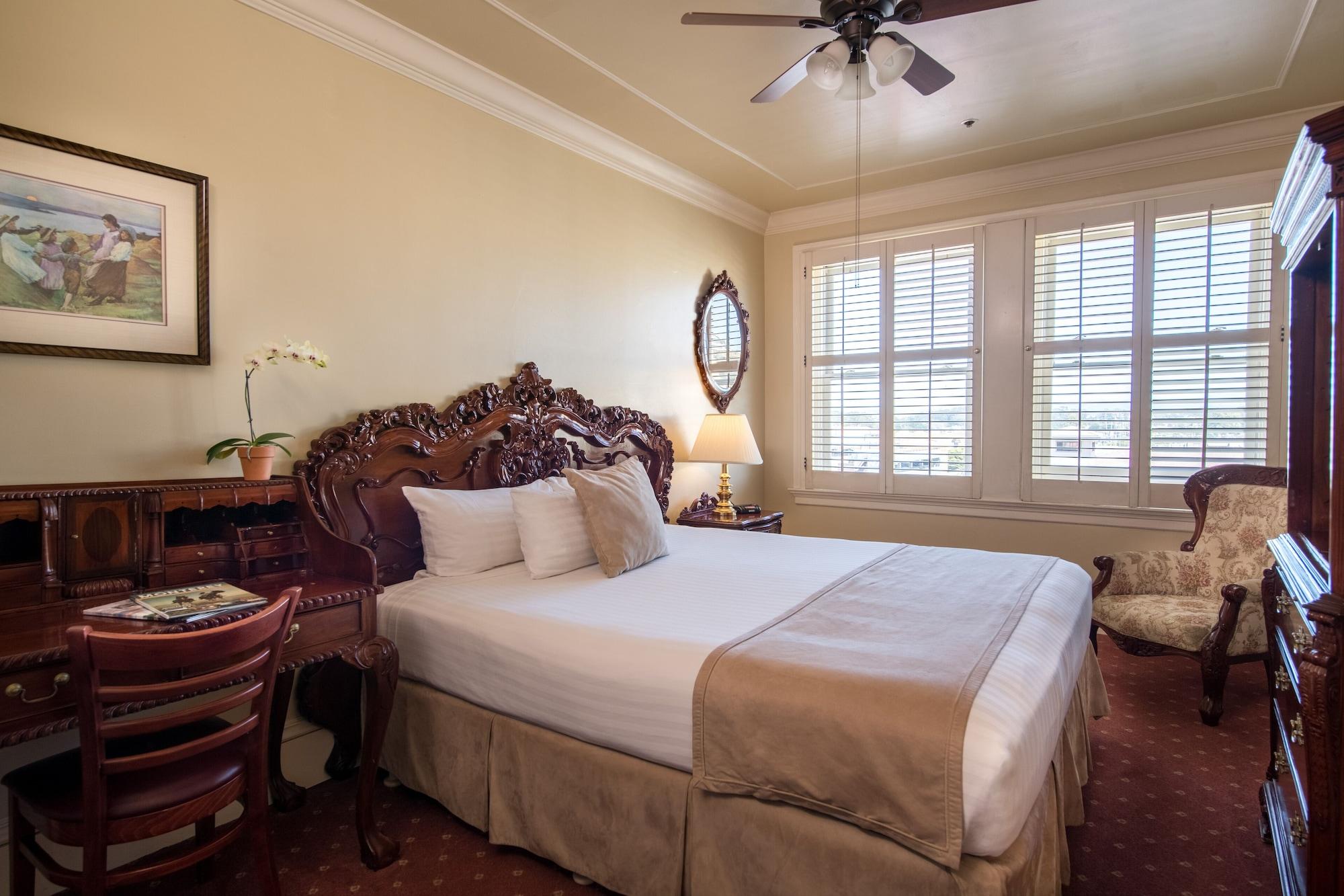 Hotel The Monterey