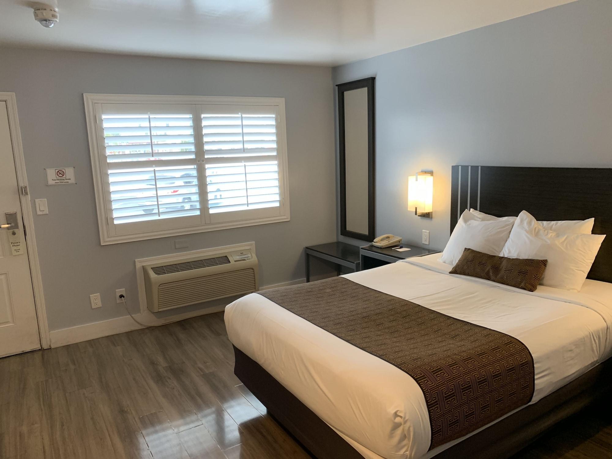 Pacific Motel 2*