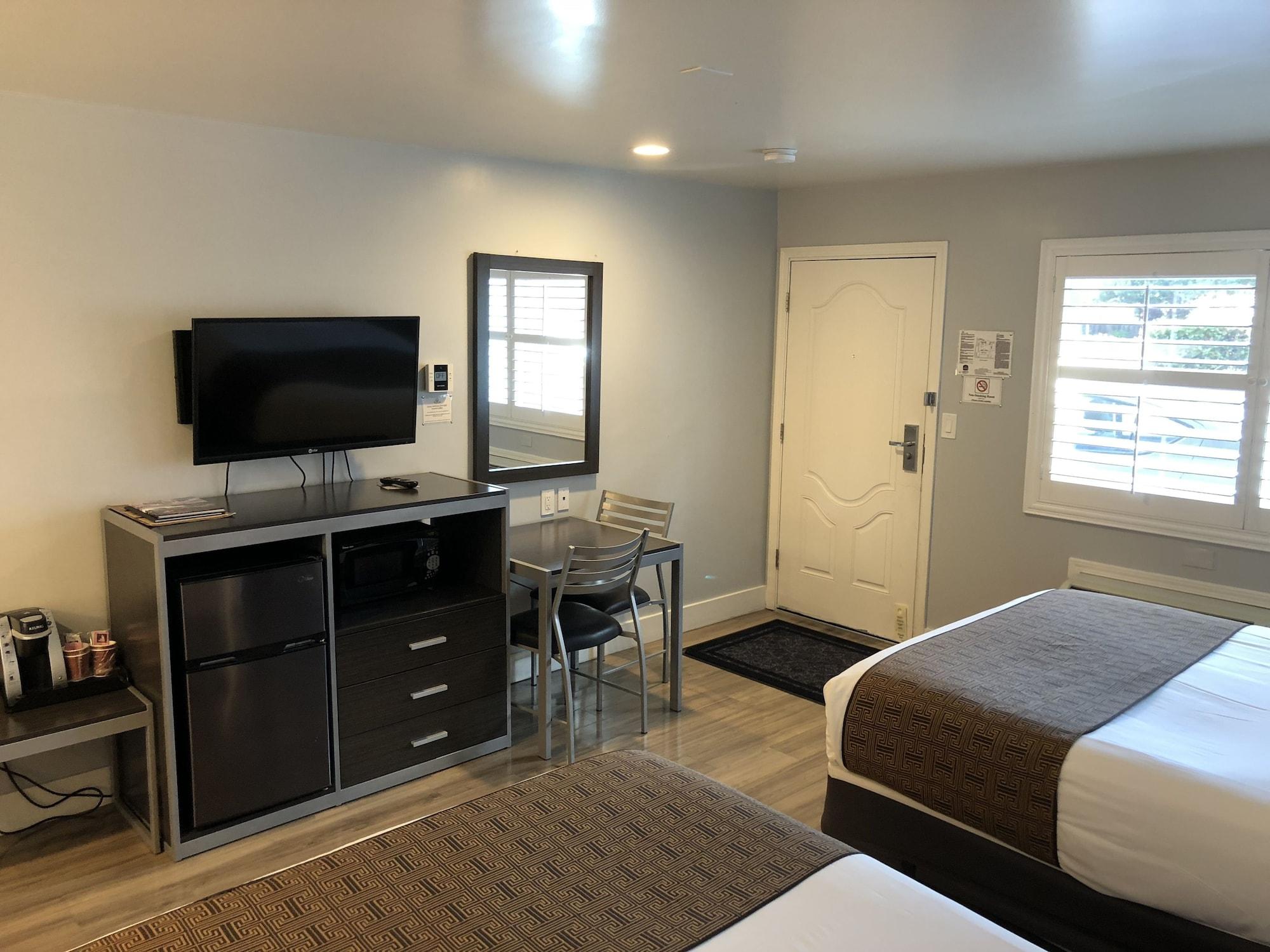 Motel Pacific 2*