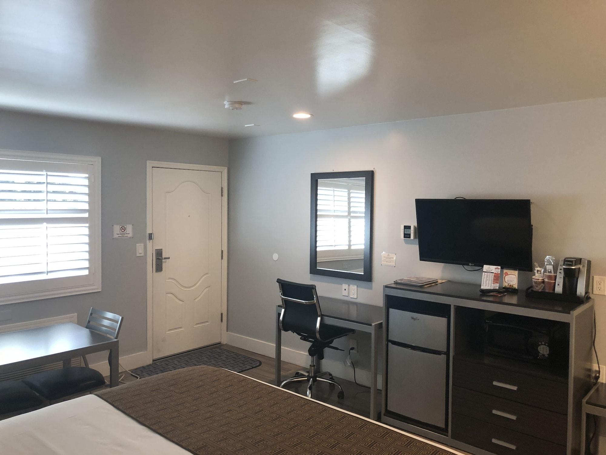 Motel Pacific 2*