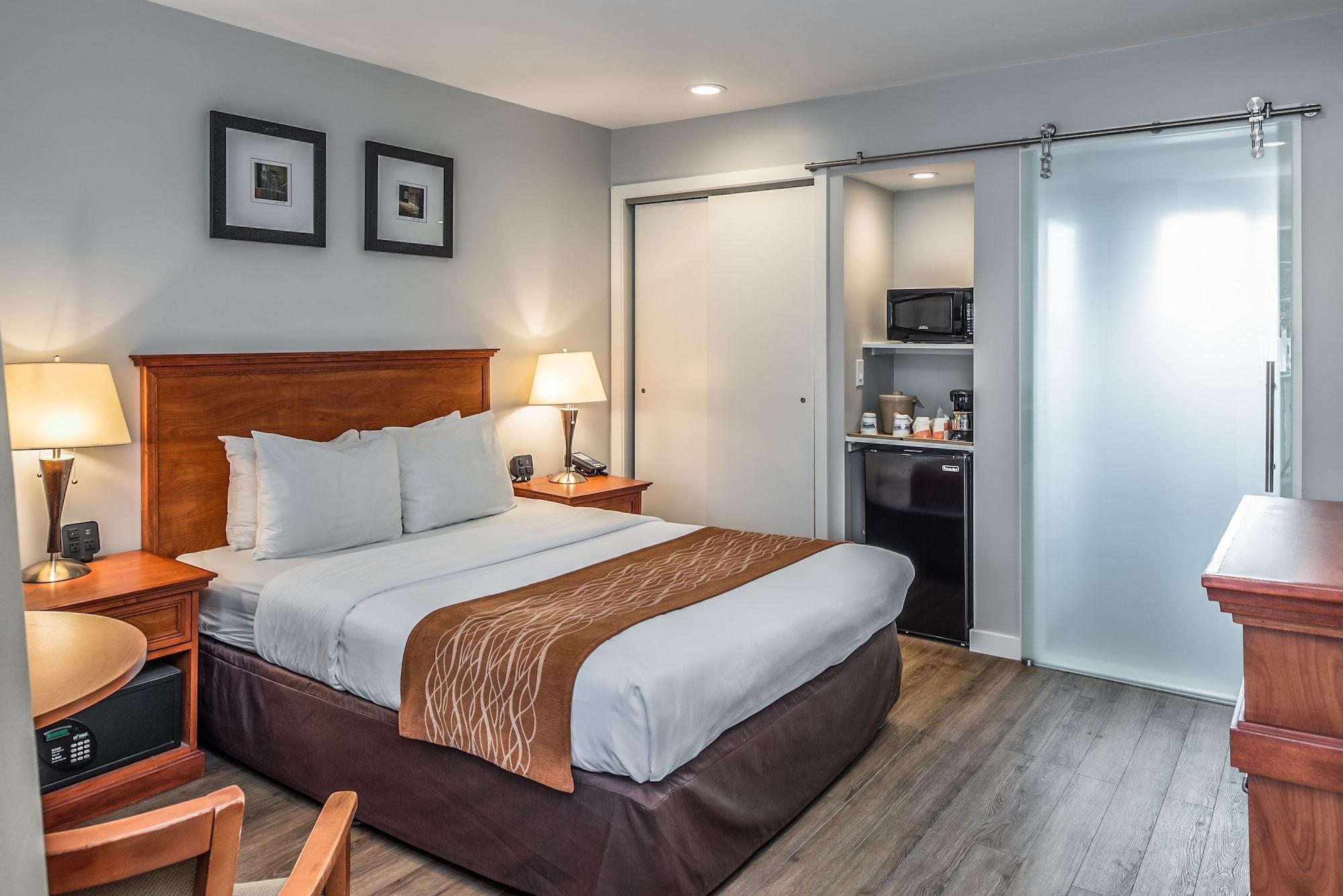 Motel The At 1252 Monterey