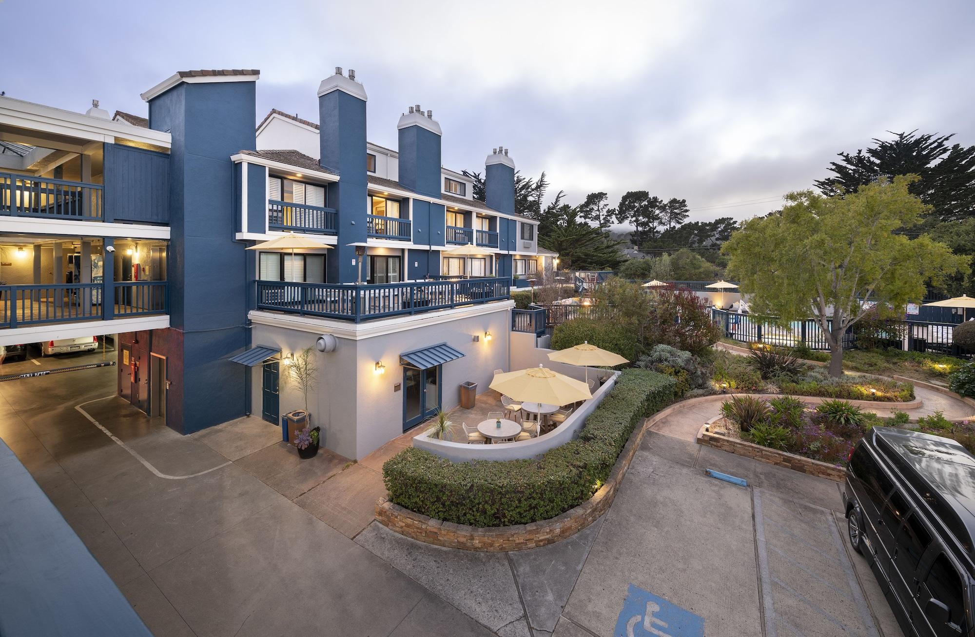Mariposa And 3* Monterey