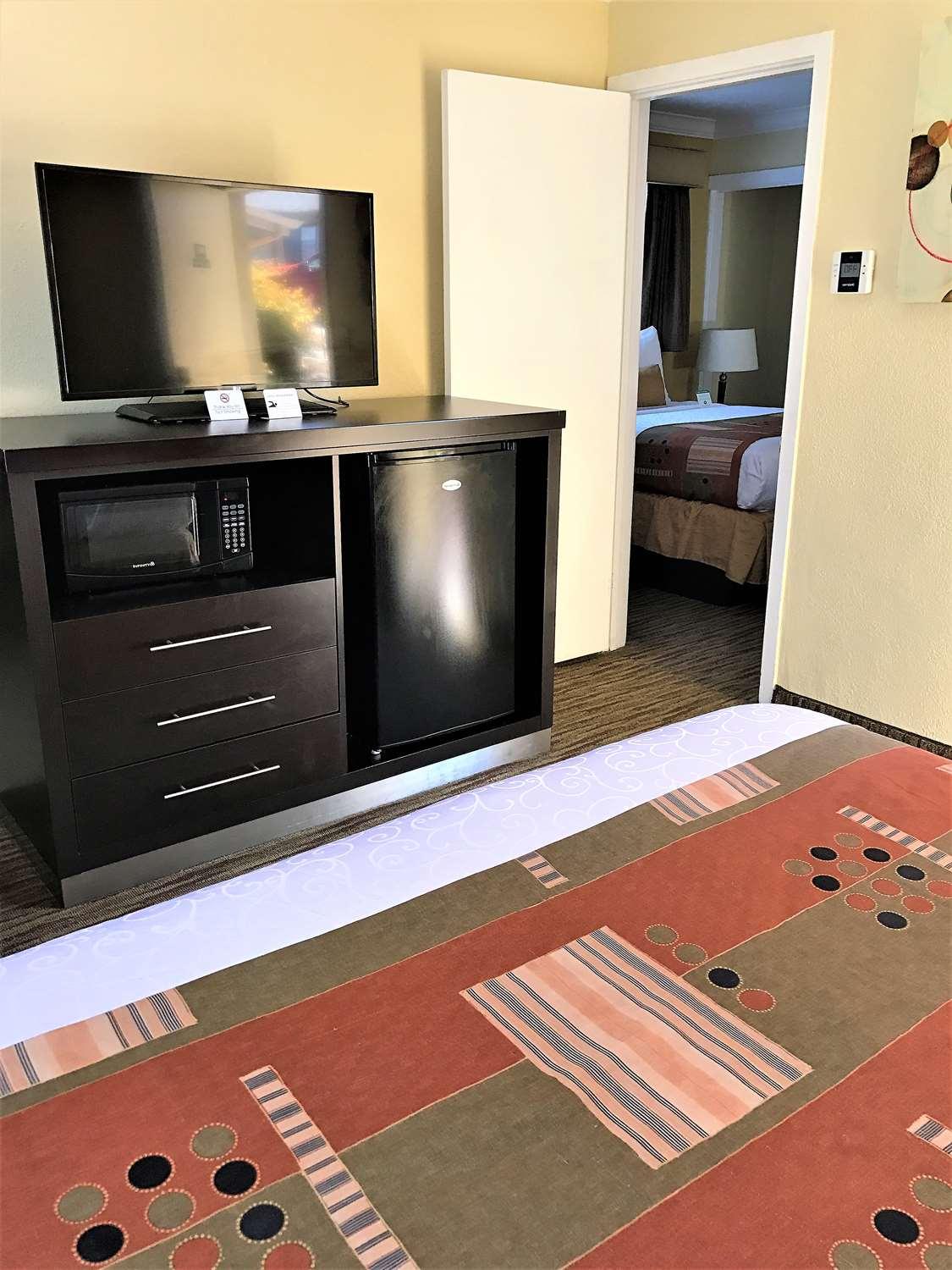 Western Park Crest Motel 3*