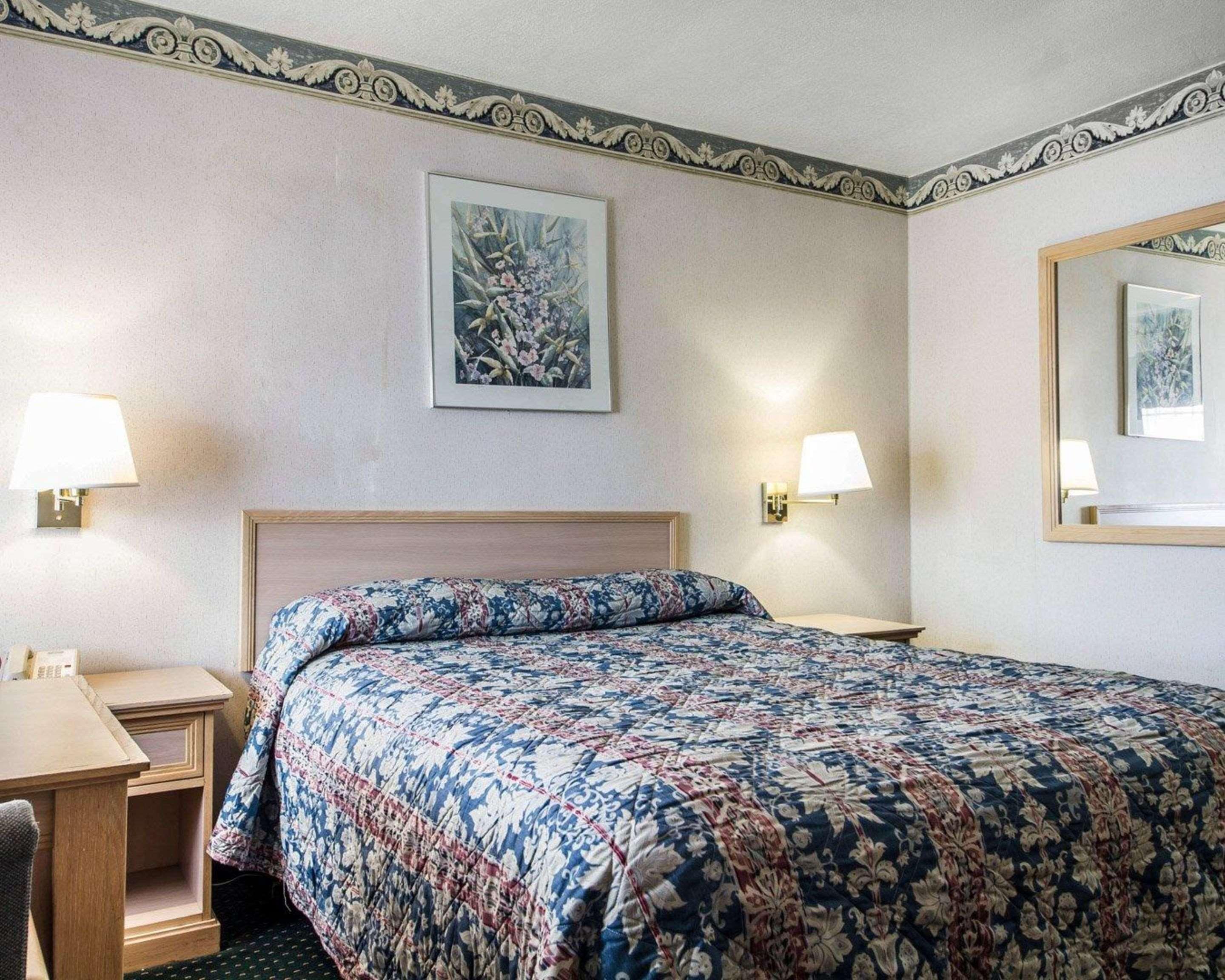 Inn Rodeway Near Fairgrounds Monterey
