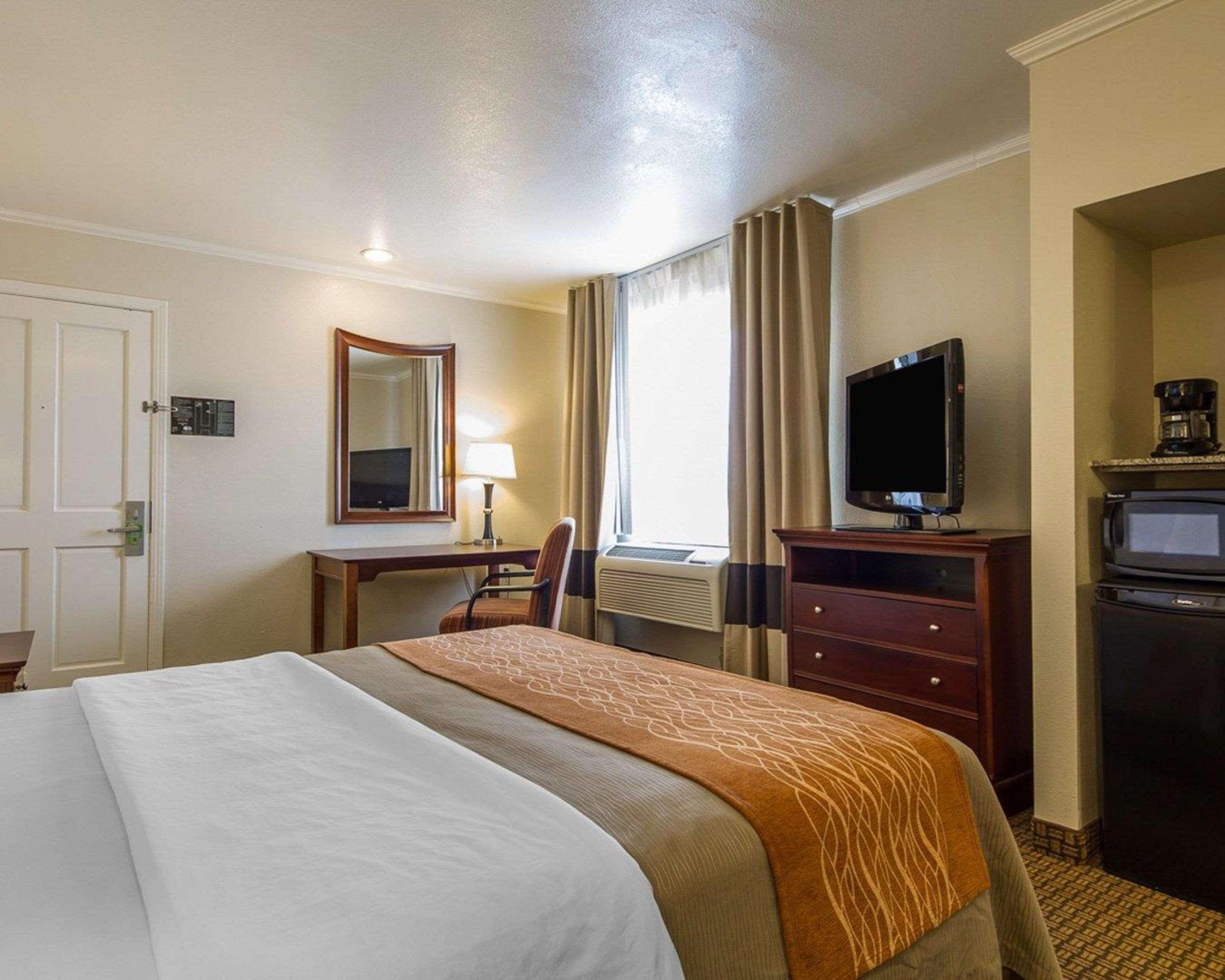 Blu Pacific Motel 3*