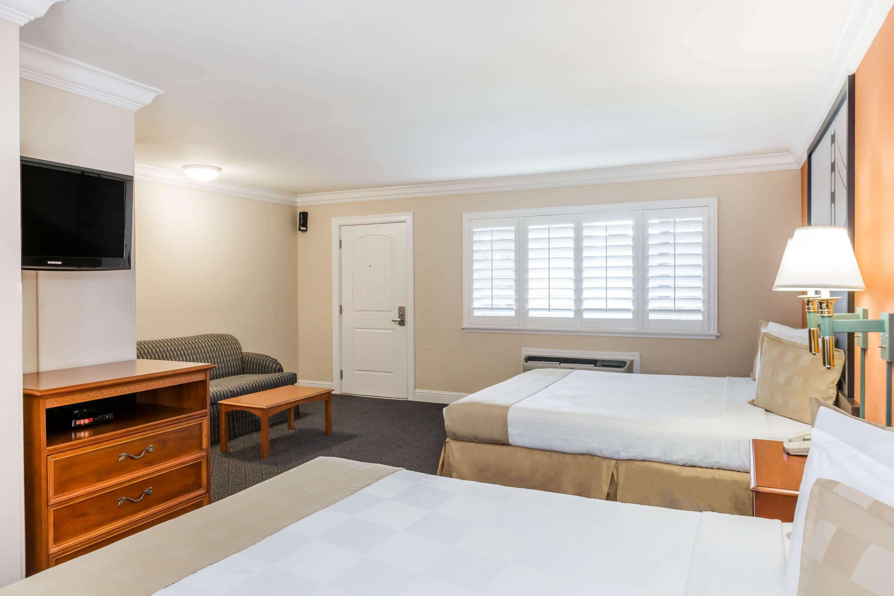 Aura Motel
