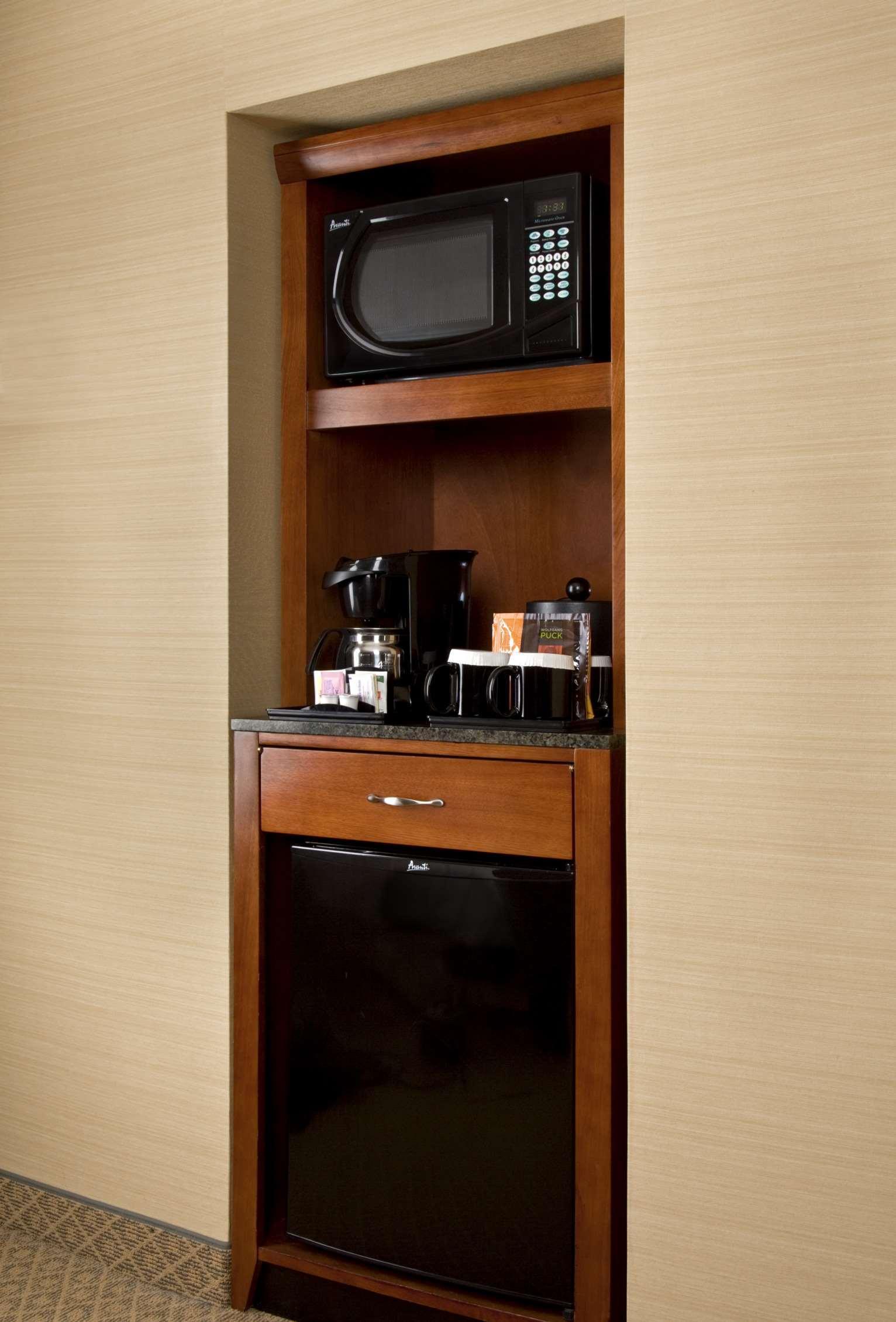 Hilton Garden Hotel 3*
