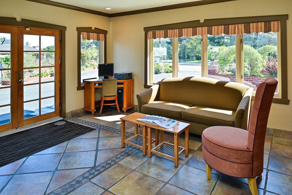 The At 1252 Motel