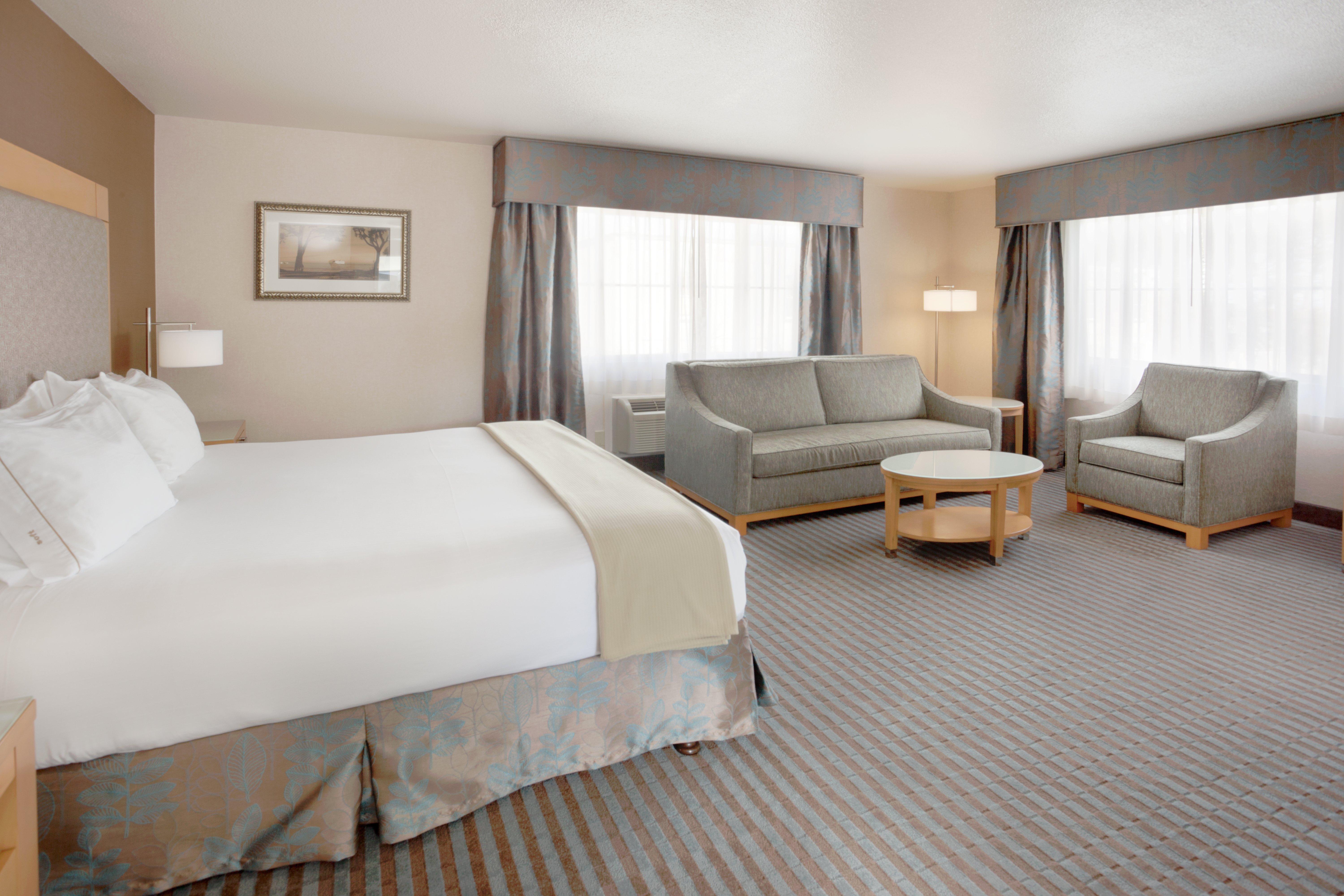 Resort Holiday Express - Cannery Row By Ihg