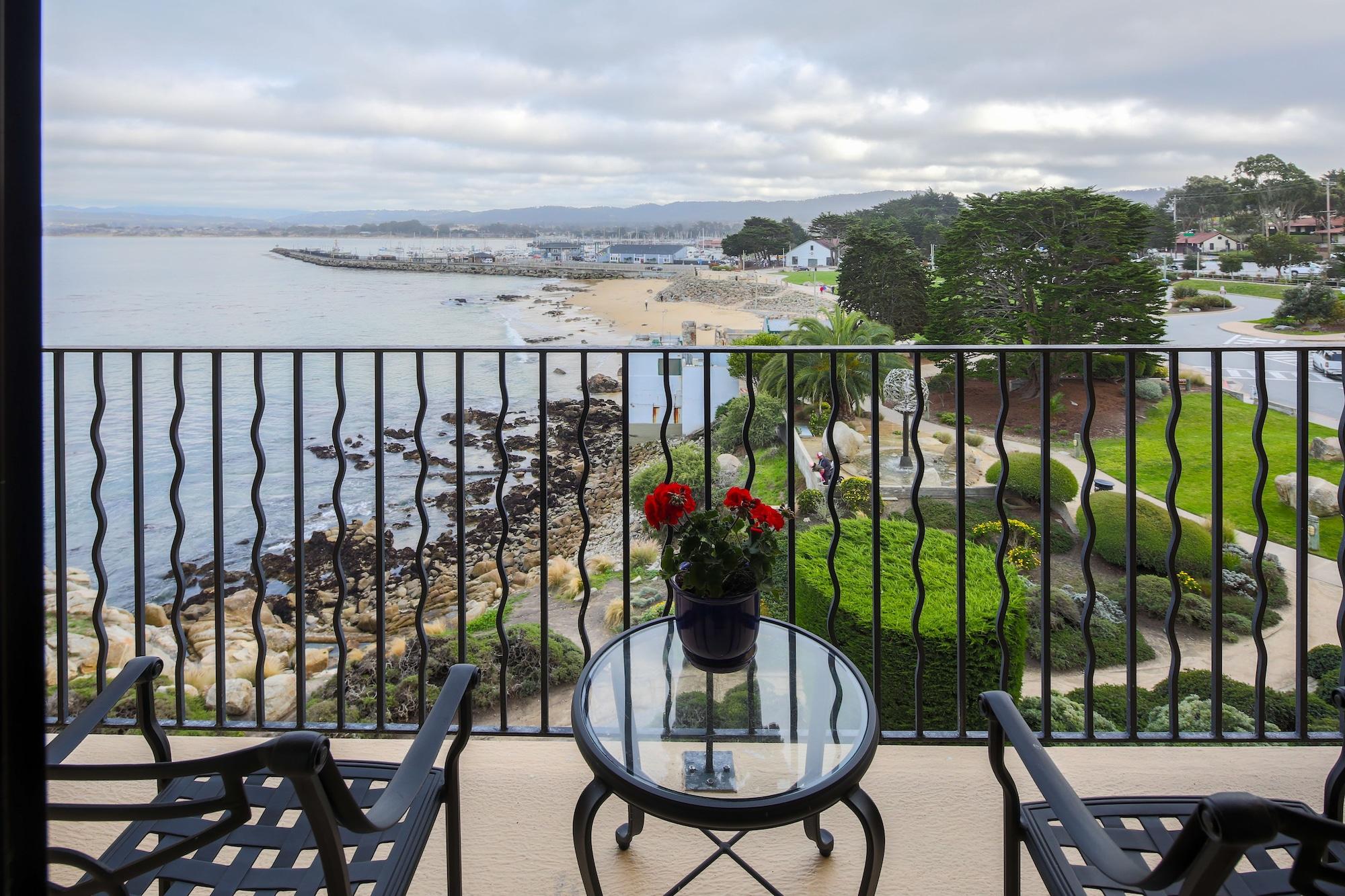 Bay Hotel