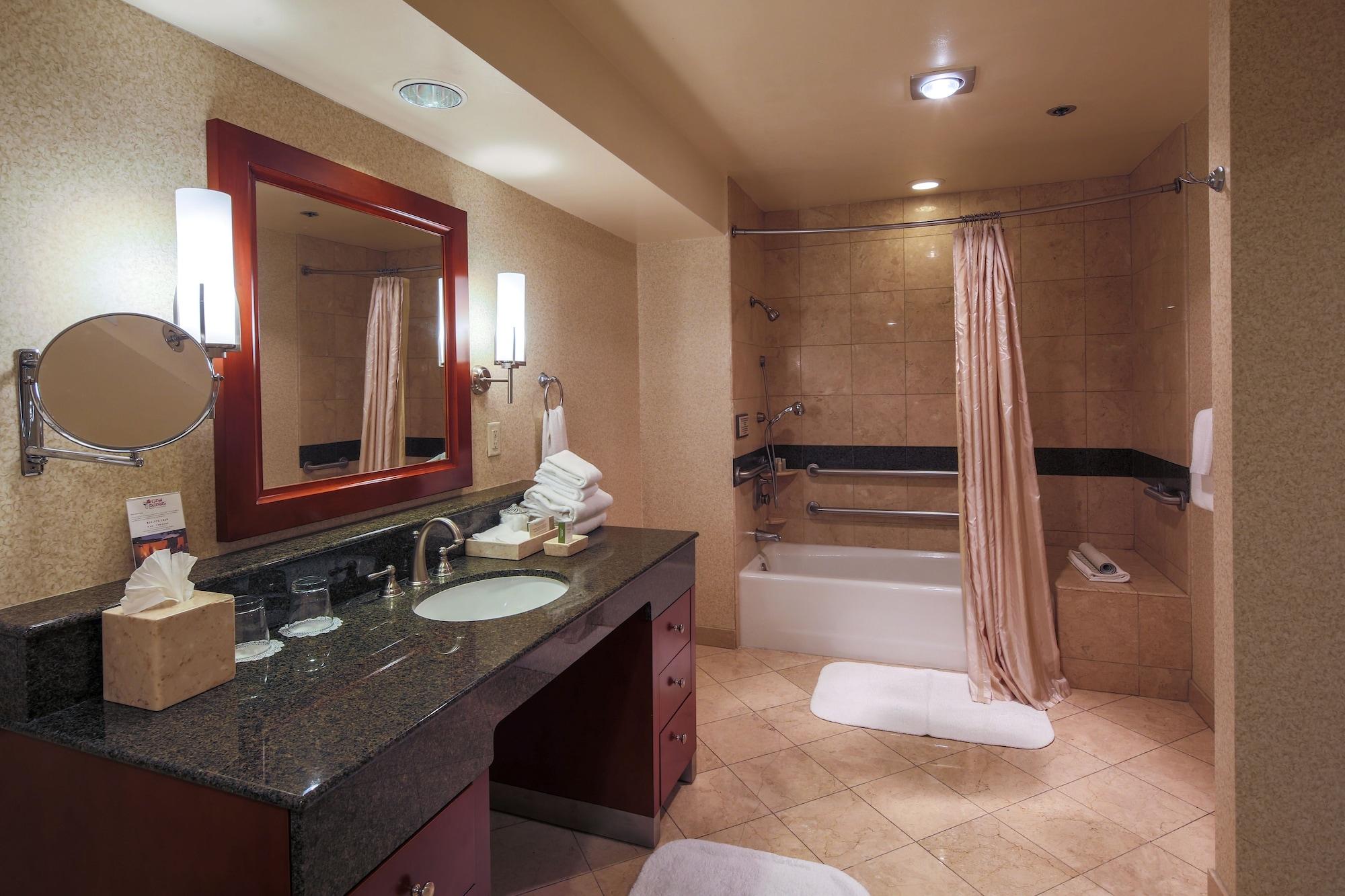 Hotel Bay 4*