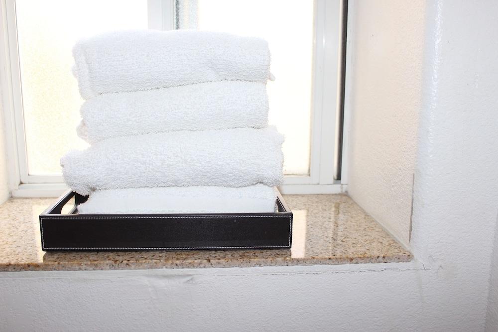 Rodeway Near Downtown 3* Monterey