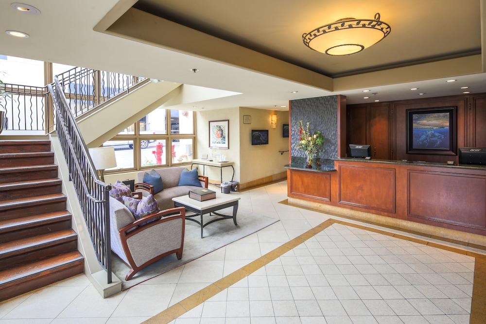 Bay Hotel