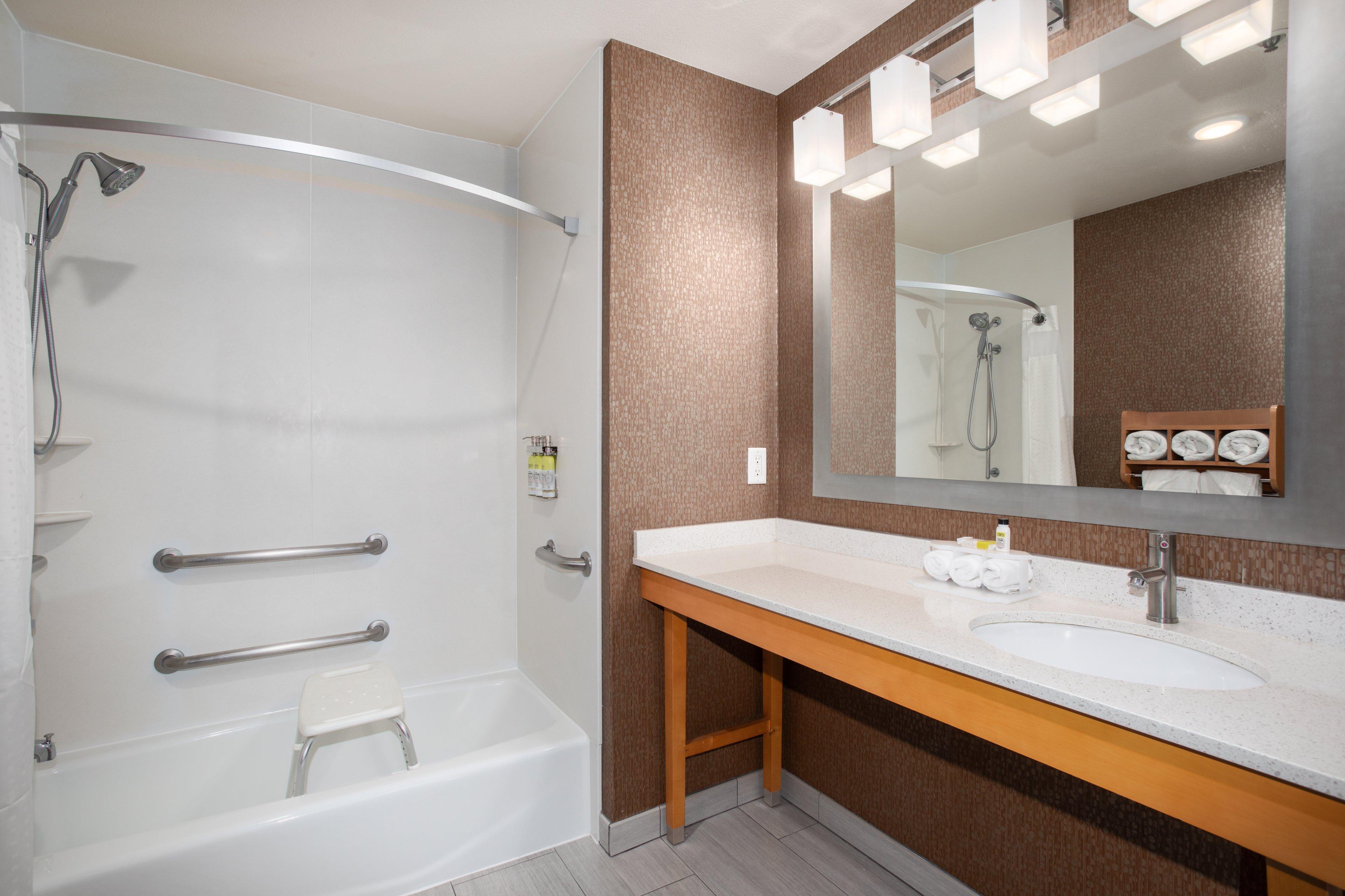 Resort Holiday Express - Cannery Row By Ihg