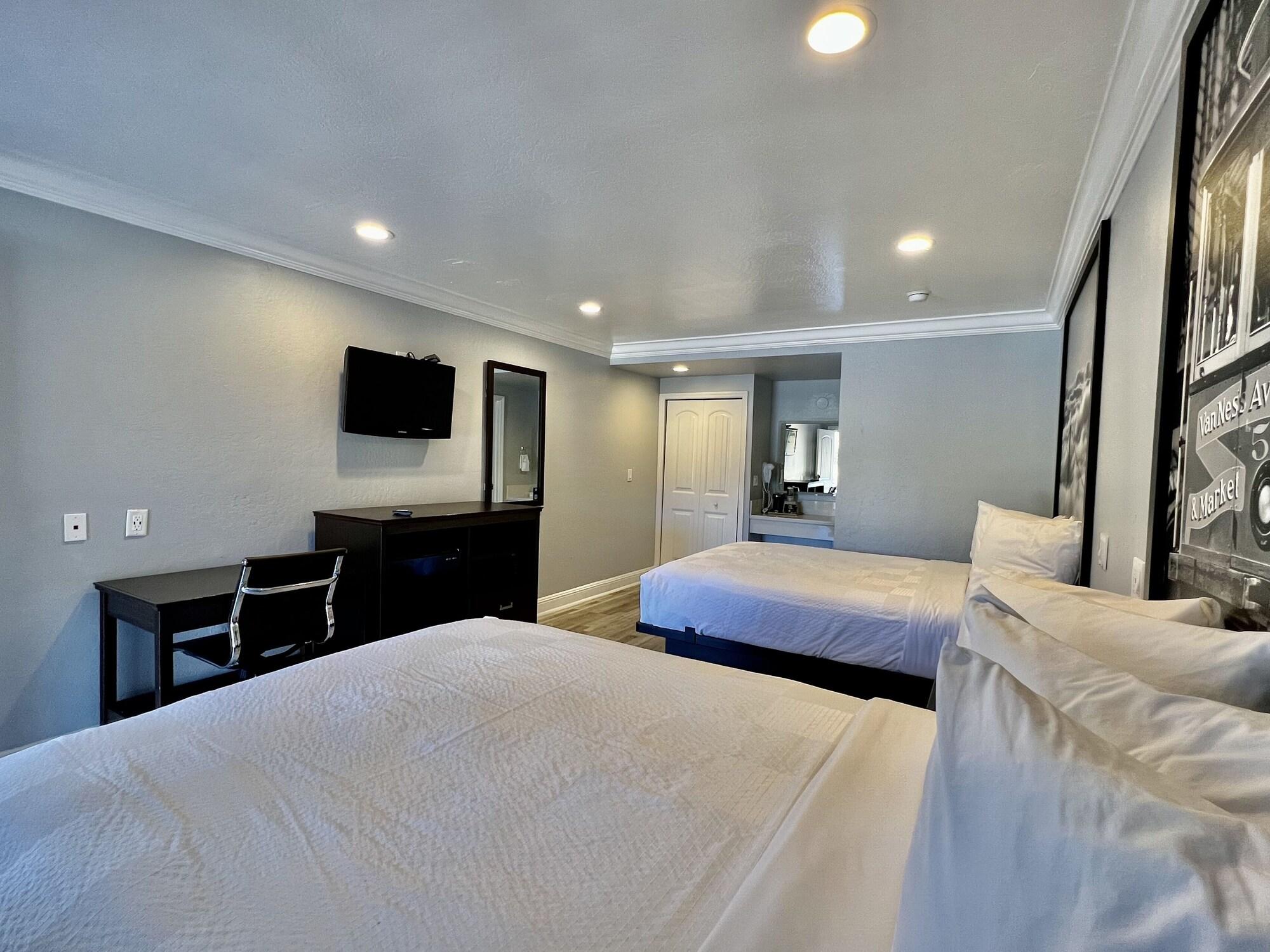 Aura Motel Monterey