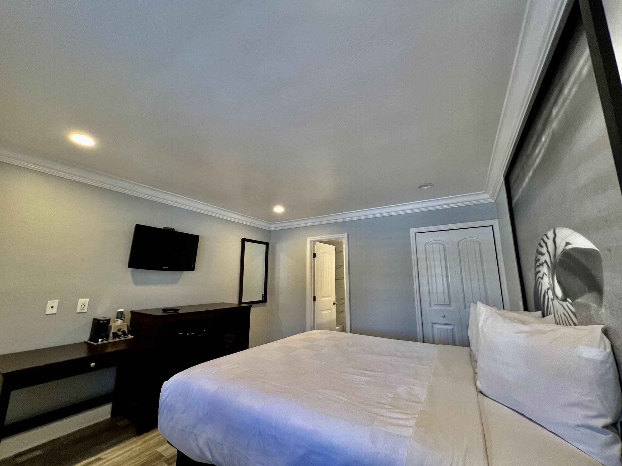 Aura Motel