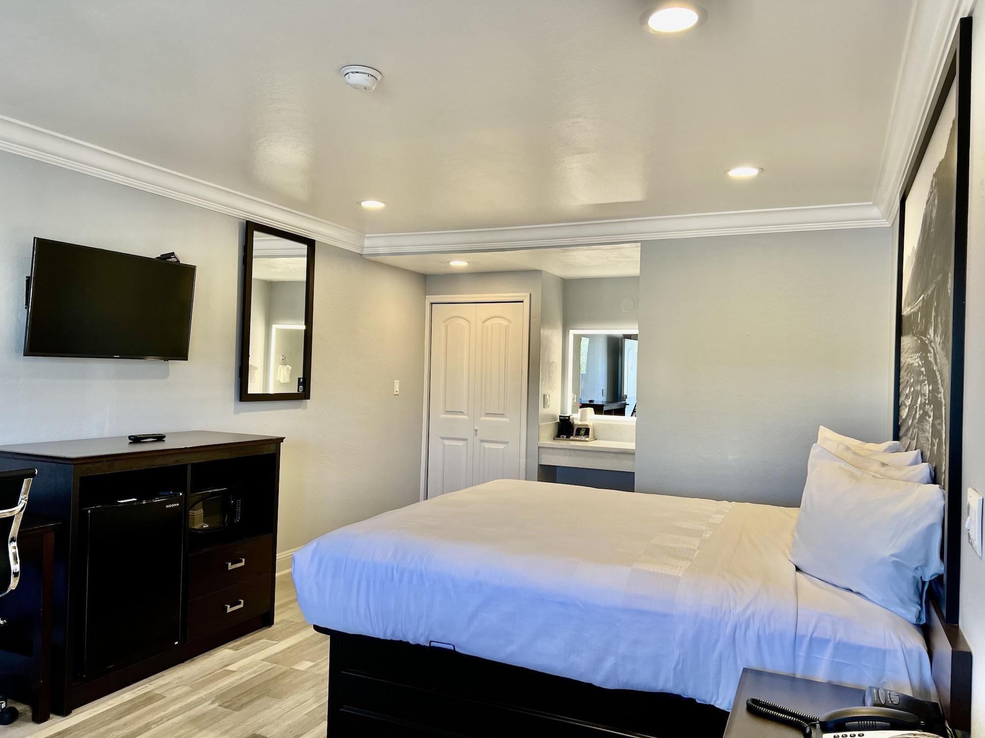 Motel Aura 2*