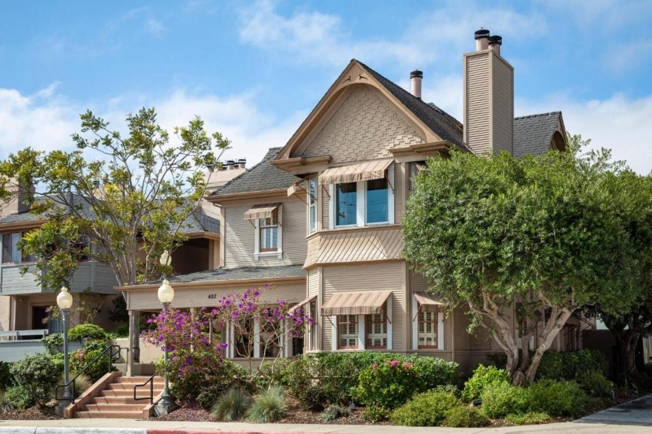 Victorian 3* Monterey