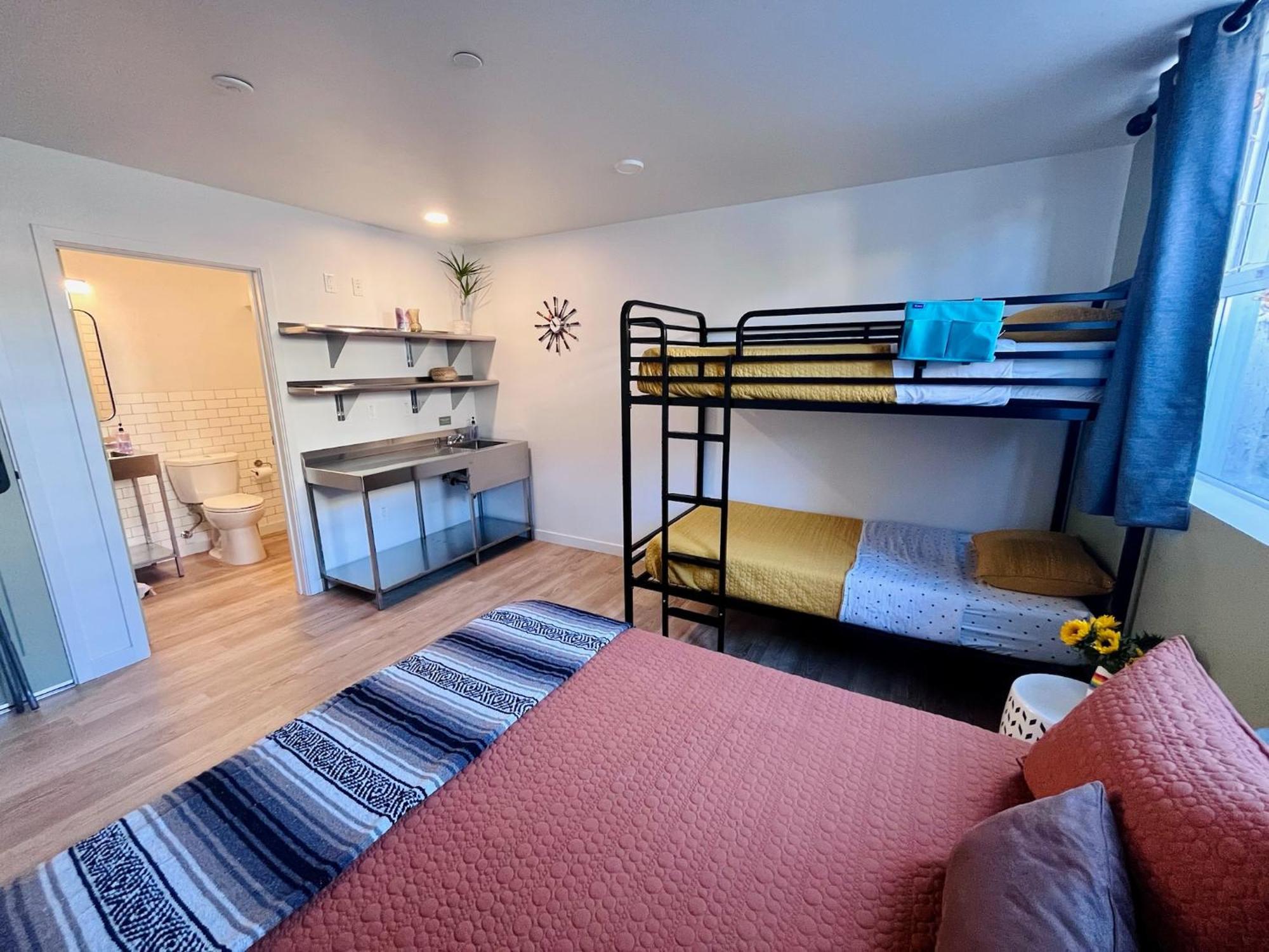 Monterey Hostel Hostel