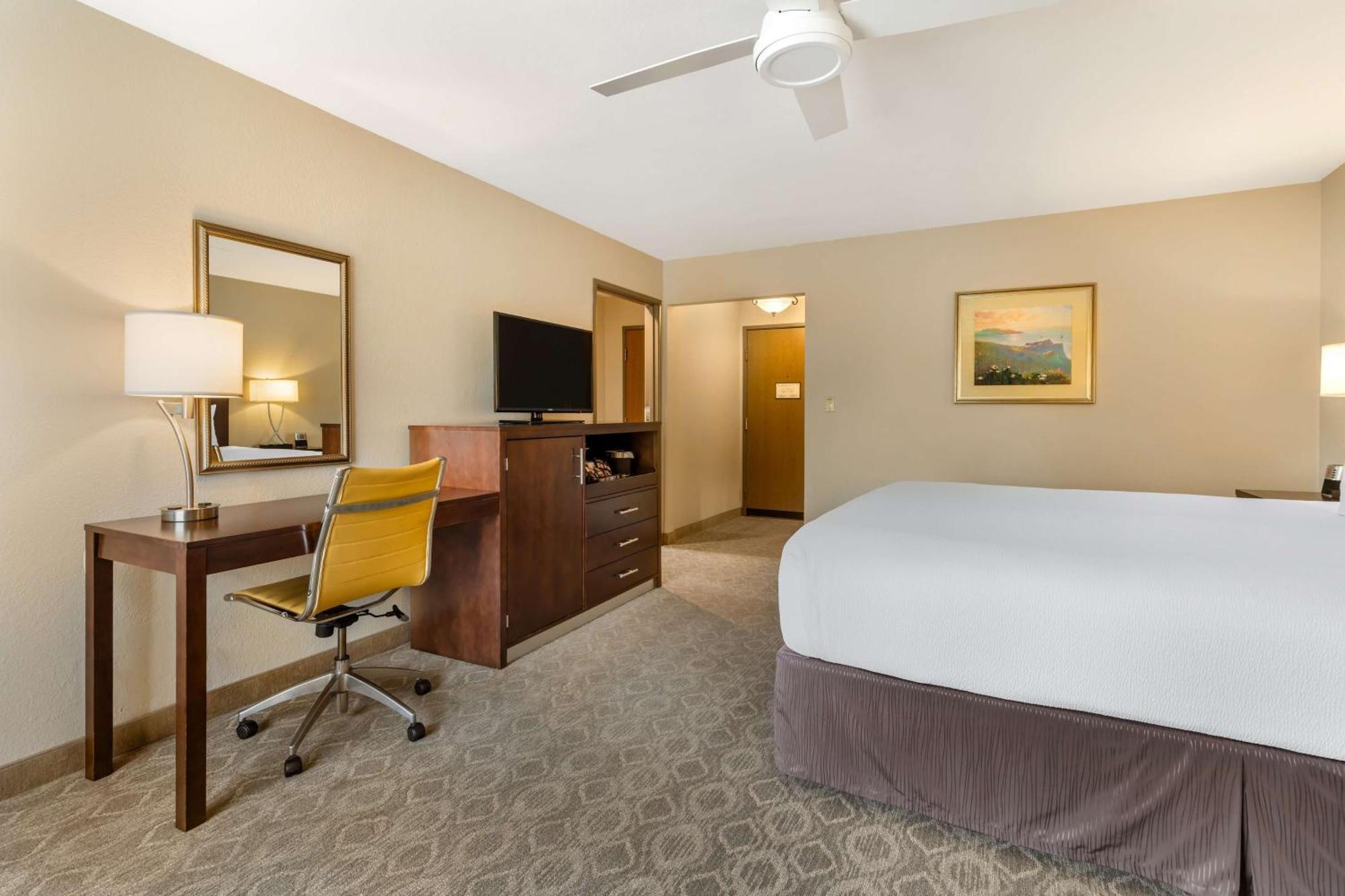 Best Western Plus 3* Monterey