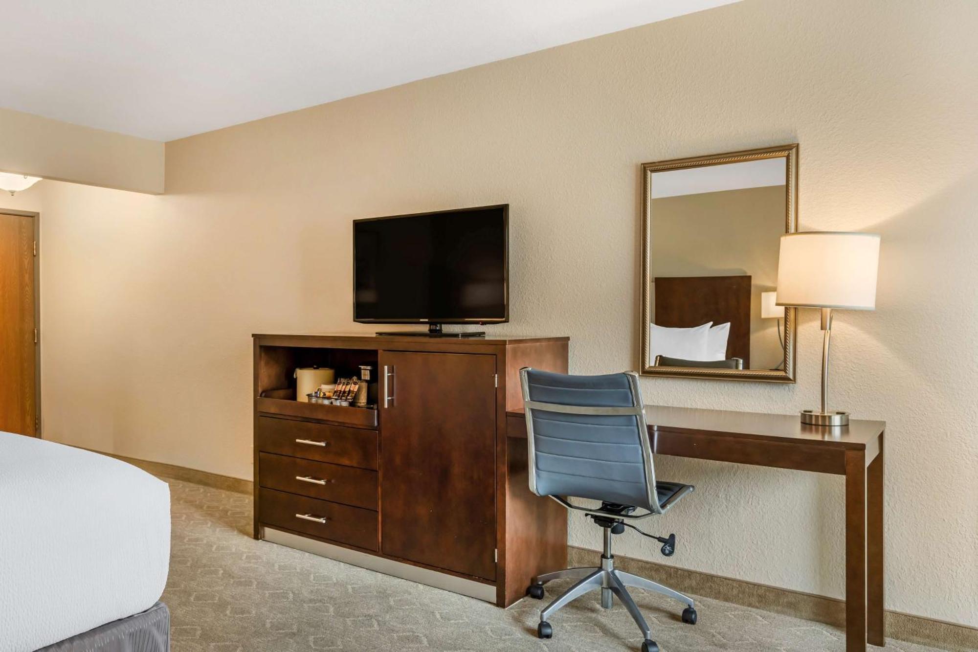 Best Western Plus 3* Monterey