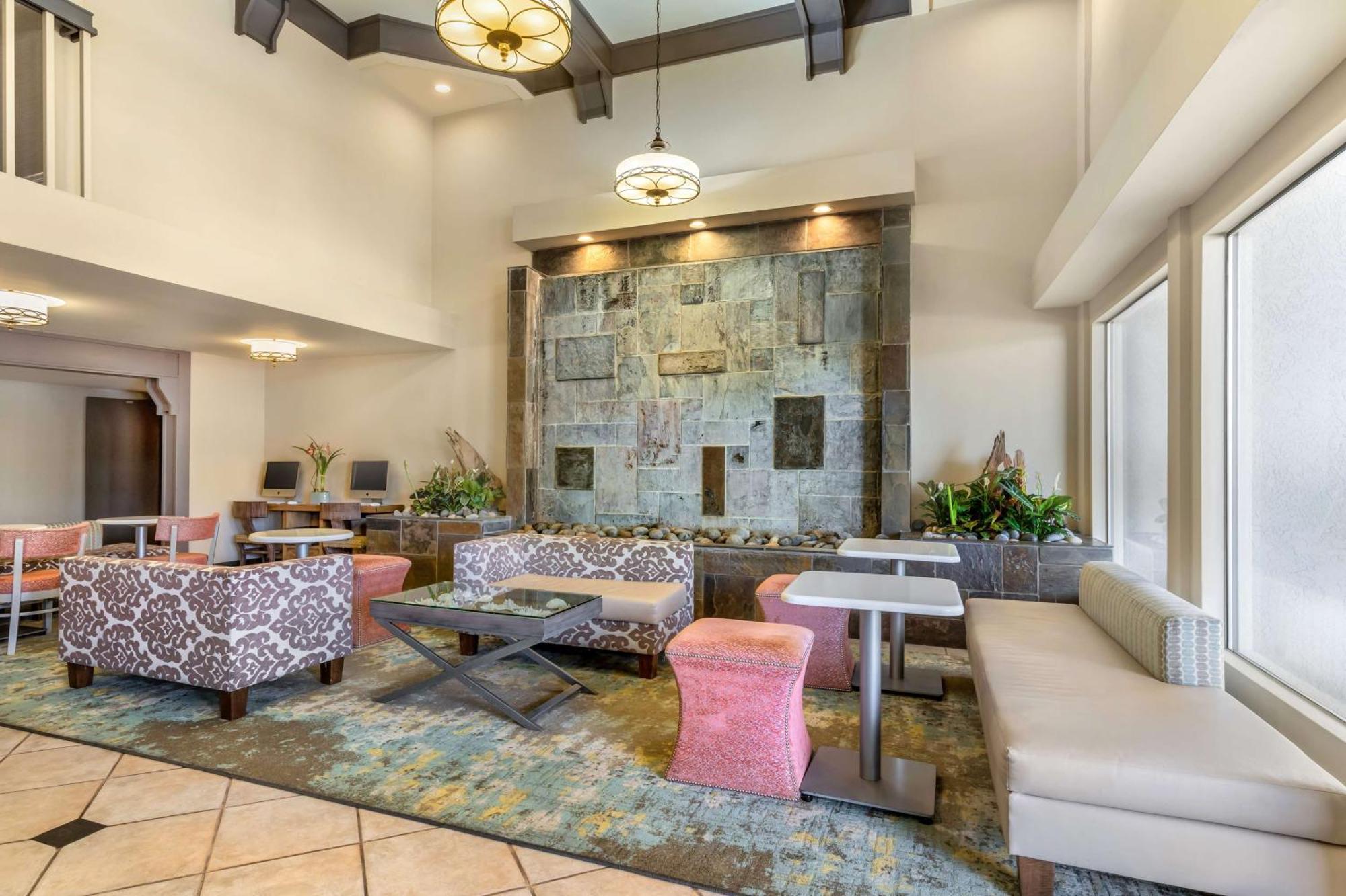 Best Western Plus 3* Monterey