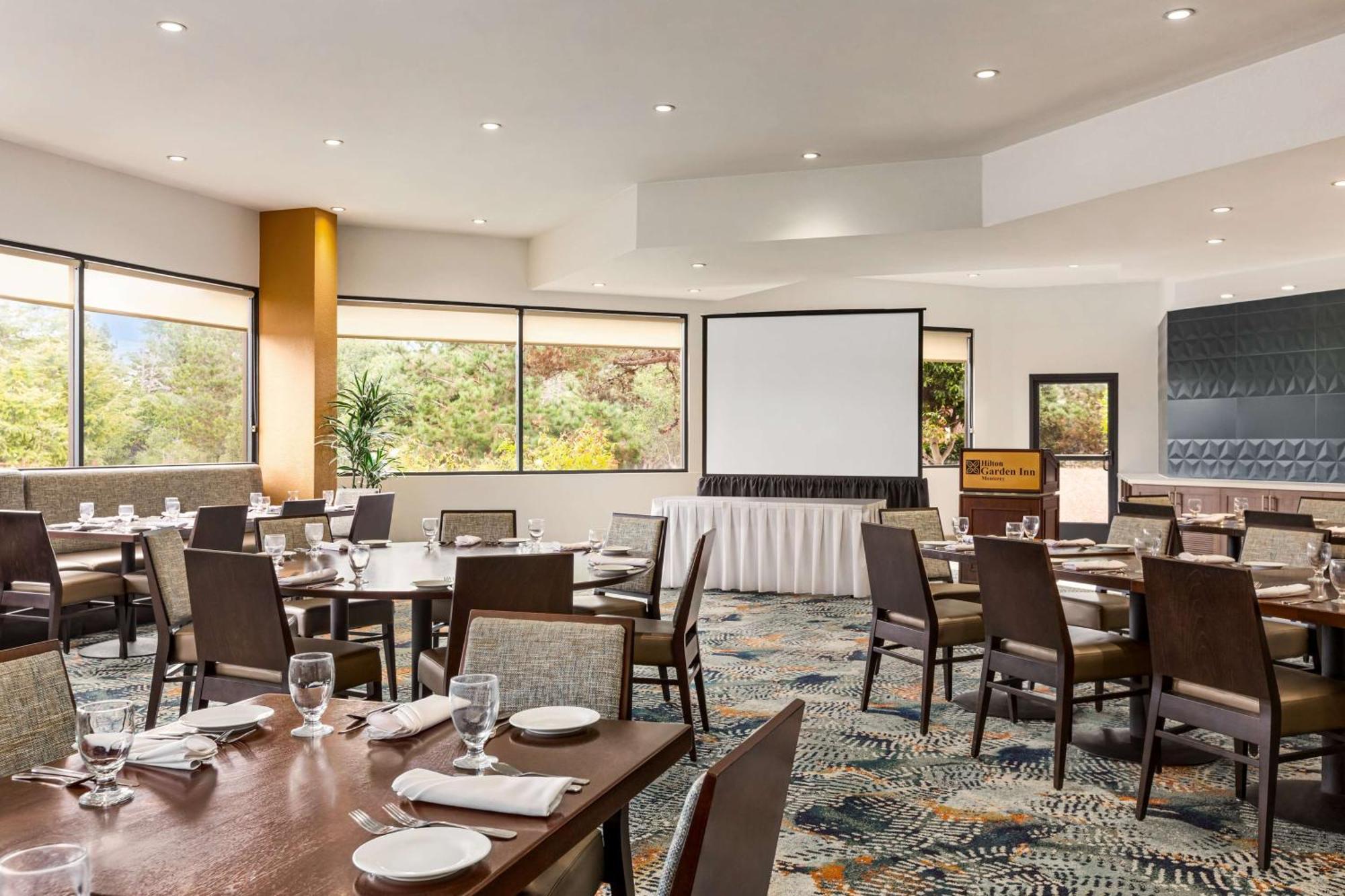 Hilton Garden Hotel 3*