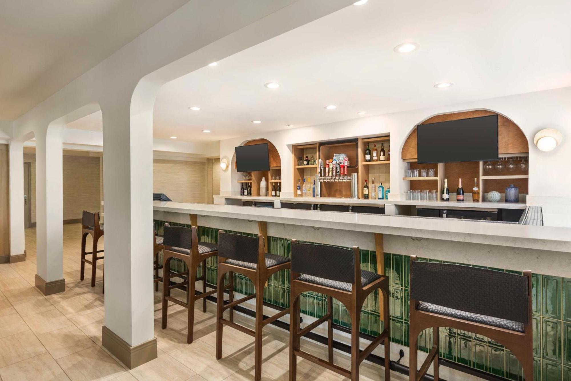 Hotel Hilton Garden 3*