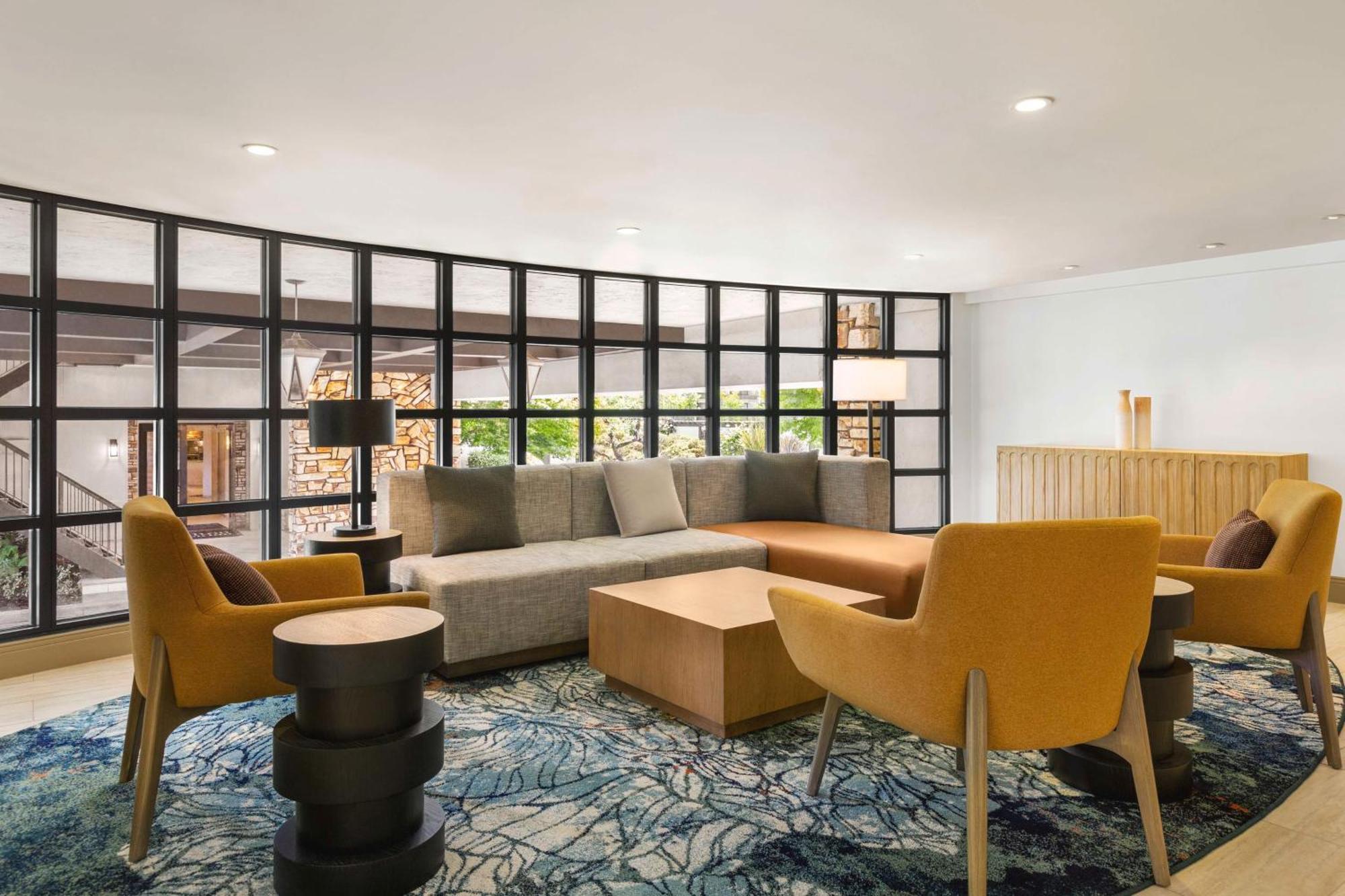 Hilton Garden 3*