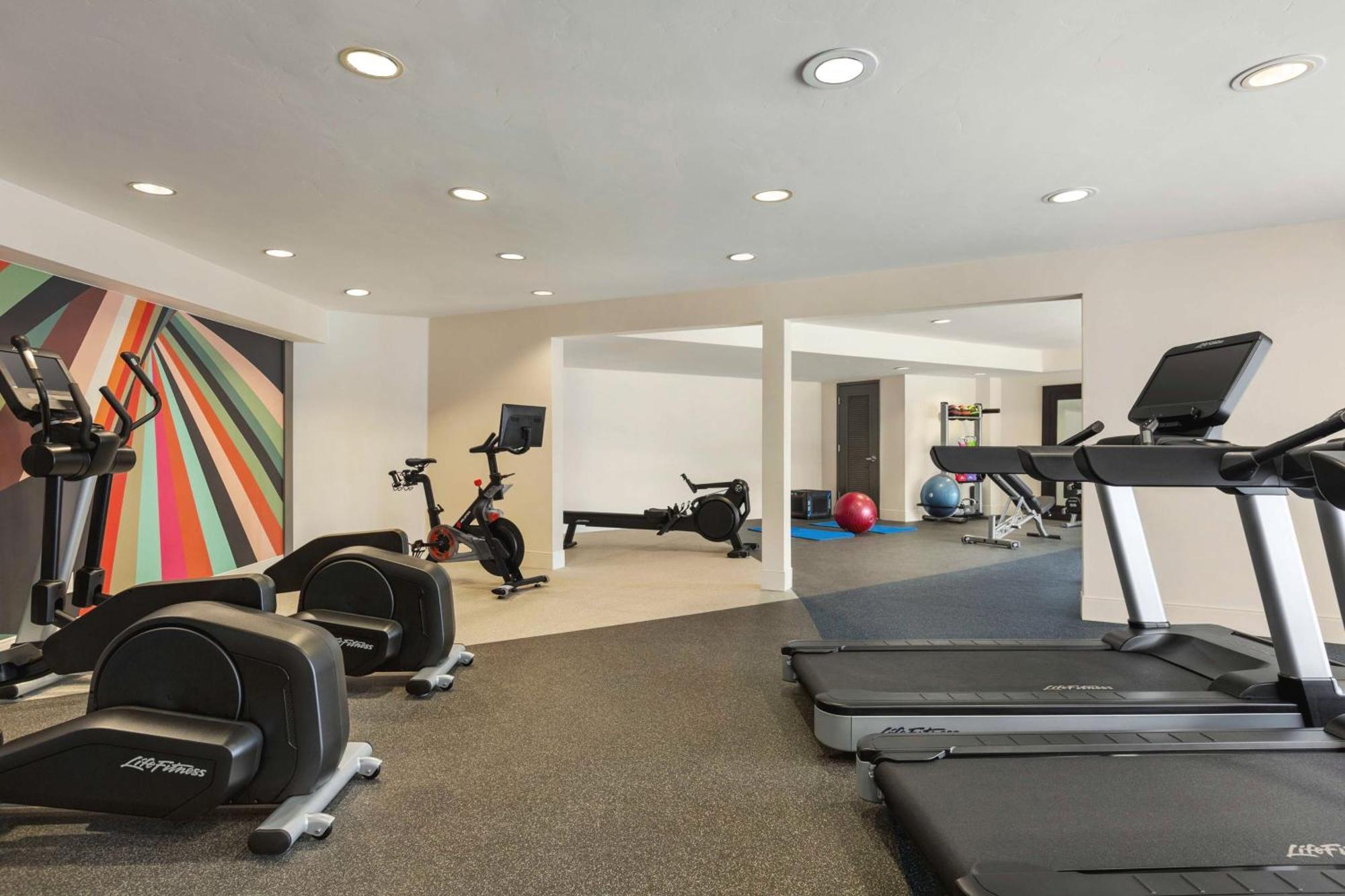 Hilton Garden 3*