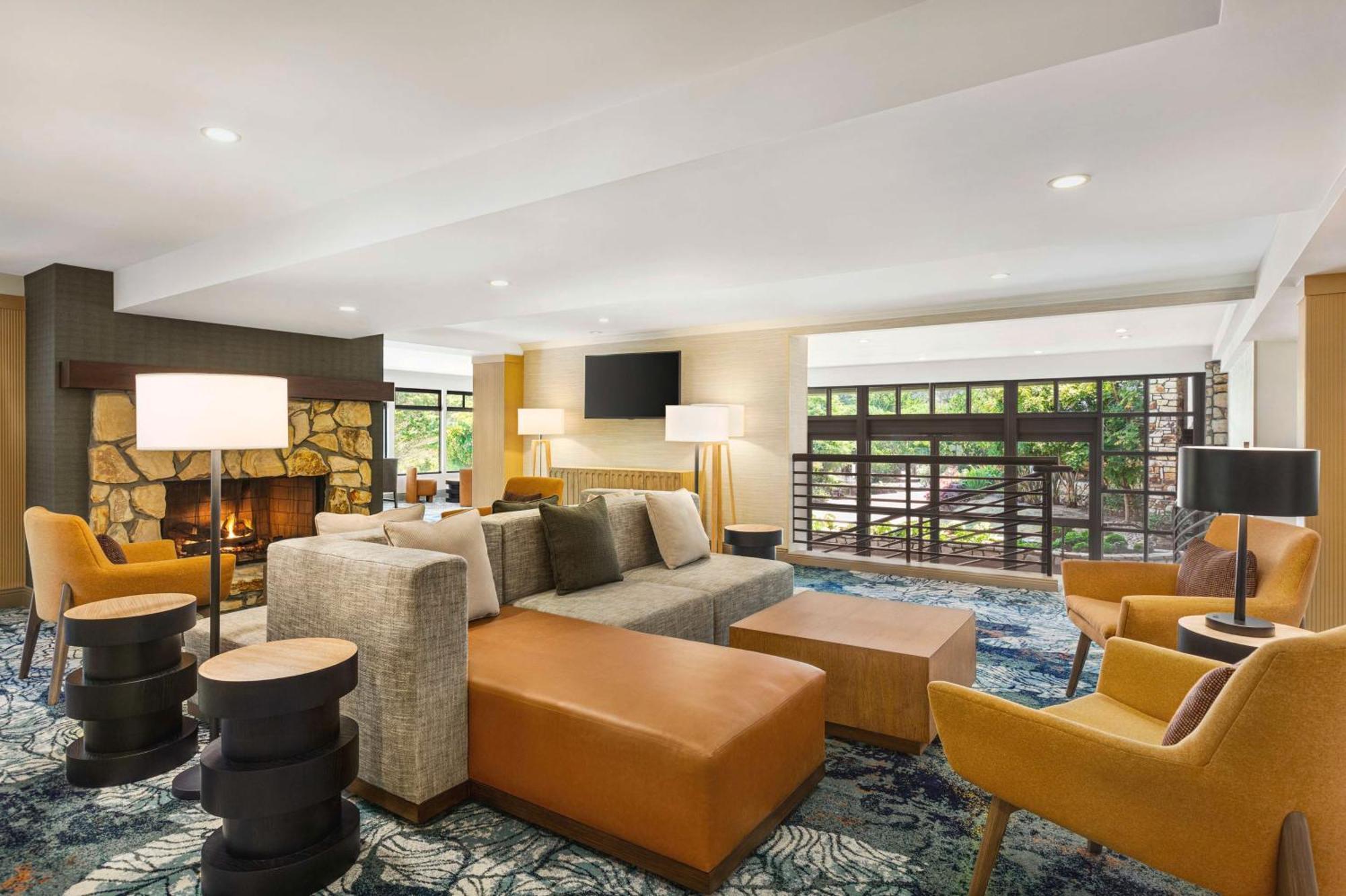 Hilton Garden Monterey